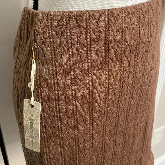 Iris basic knit lined skirt - Picture 3 of 11